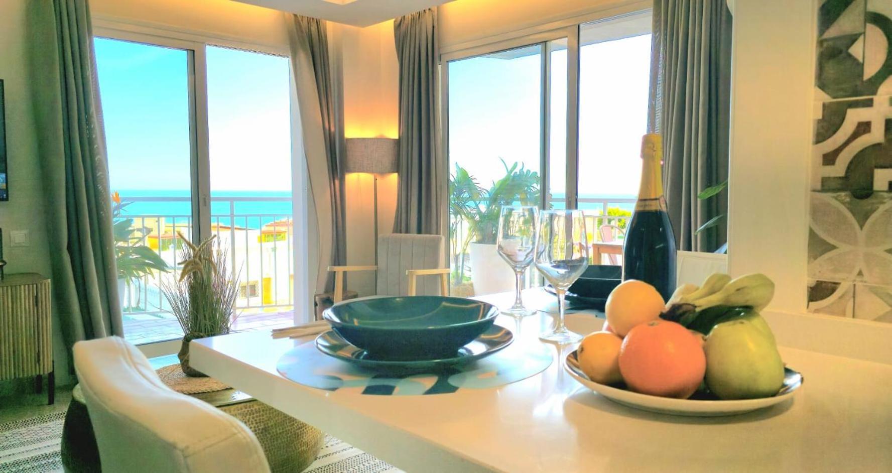 Seaview Retreat Center, With Pool And Amazing Views By Namaste Elite Apartment