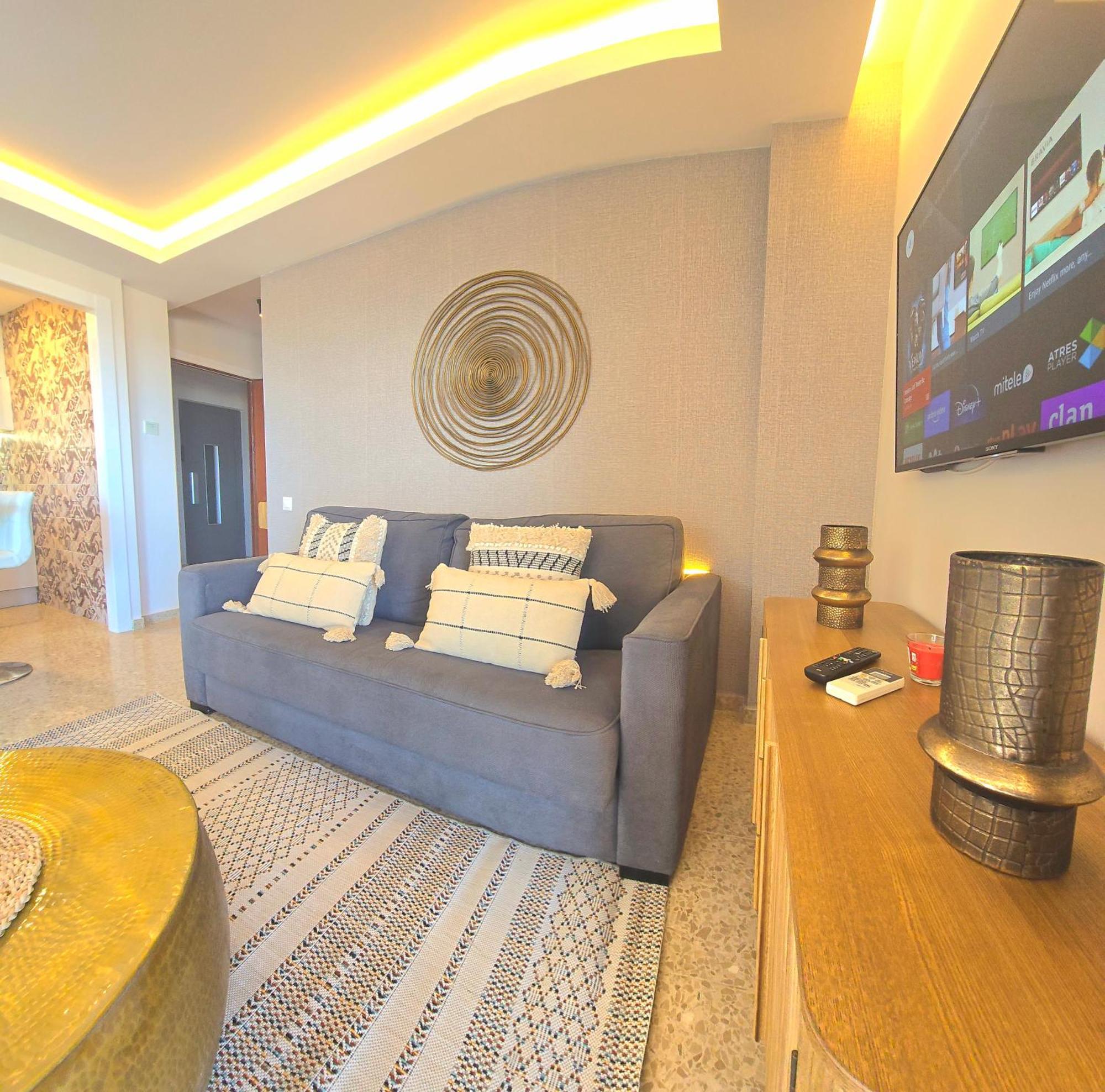 Seaview Retreat Center, With Pool And Amazing Views By Namaste Elite Apartment